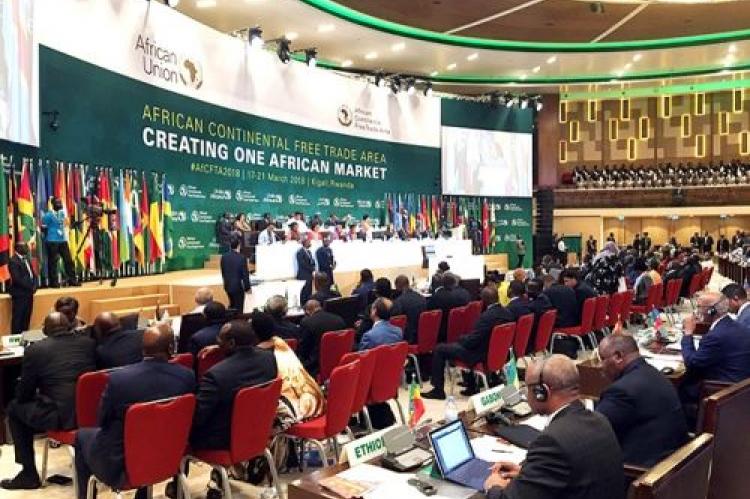 « Seuls 16 % des échanges commerciaux africains sont  continentaux »